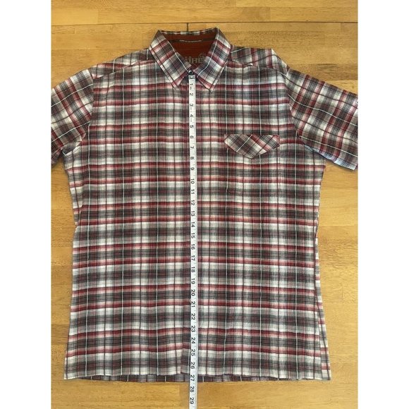 KUHL Button Up Shirt Mens Large‎ Red Plaid Short Sleeve - Picture 4 of 7
